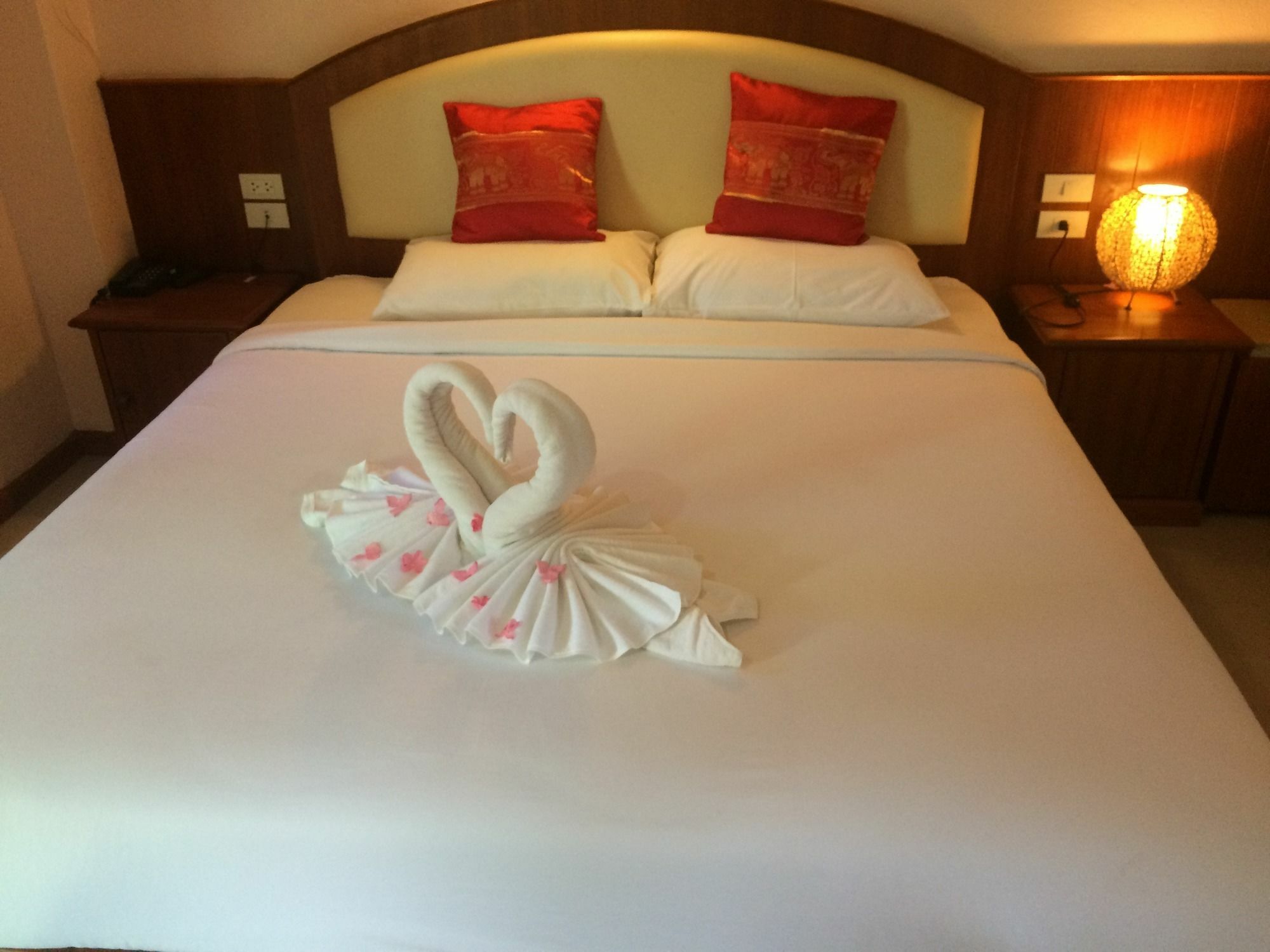 Hotel Baan Rom Mai Mae Hong Son Esterno foto