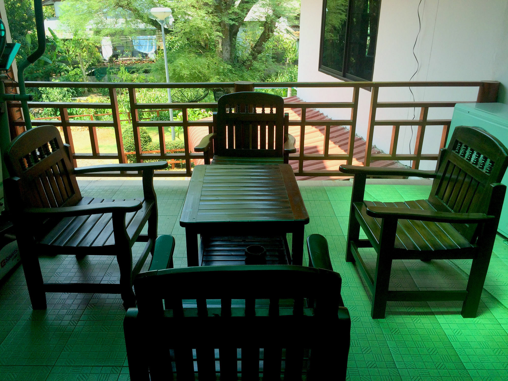 Hotel Baan Rom Mai Mae Hong Son Esterno foto