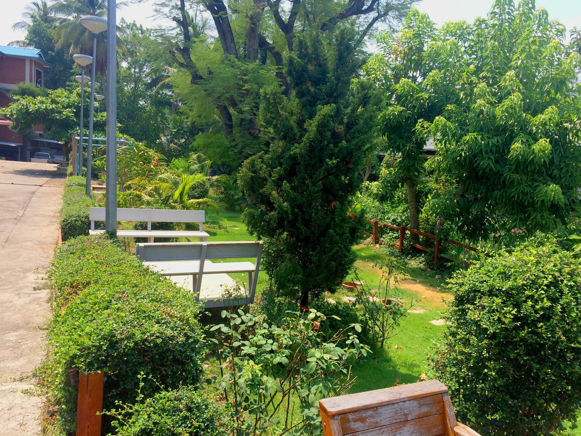 Hotel Baan Rom Mai Mae Hong Son Esterno foto