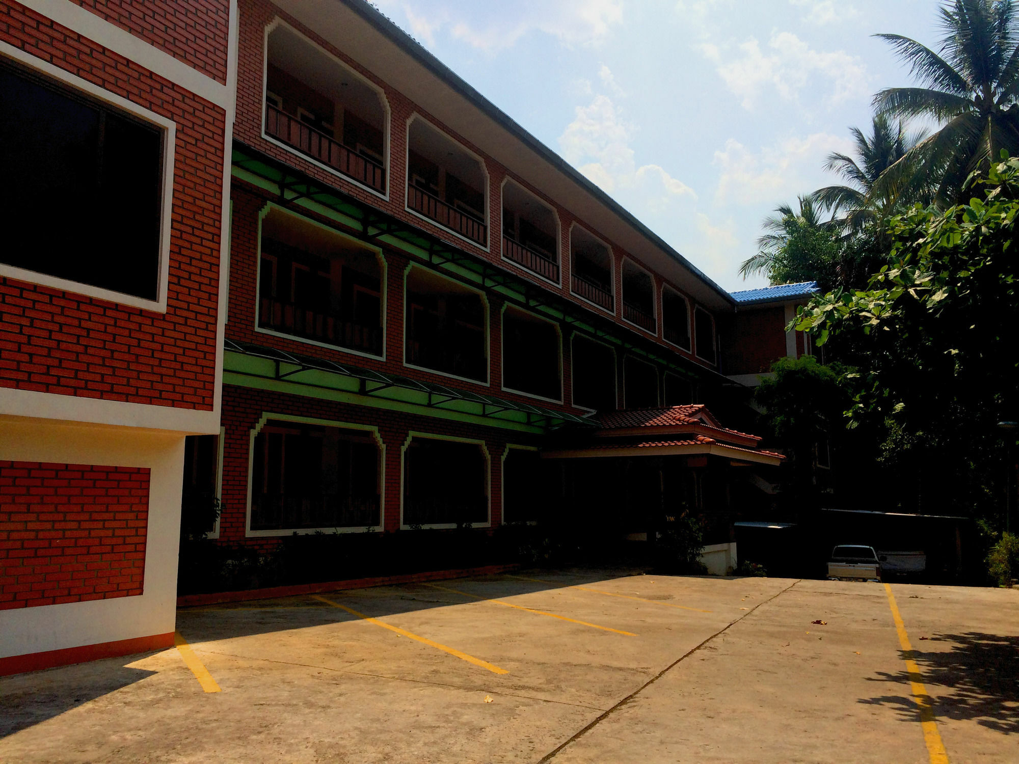 Hotel Baan Rom Mai Mae Hong Son Esterno foto