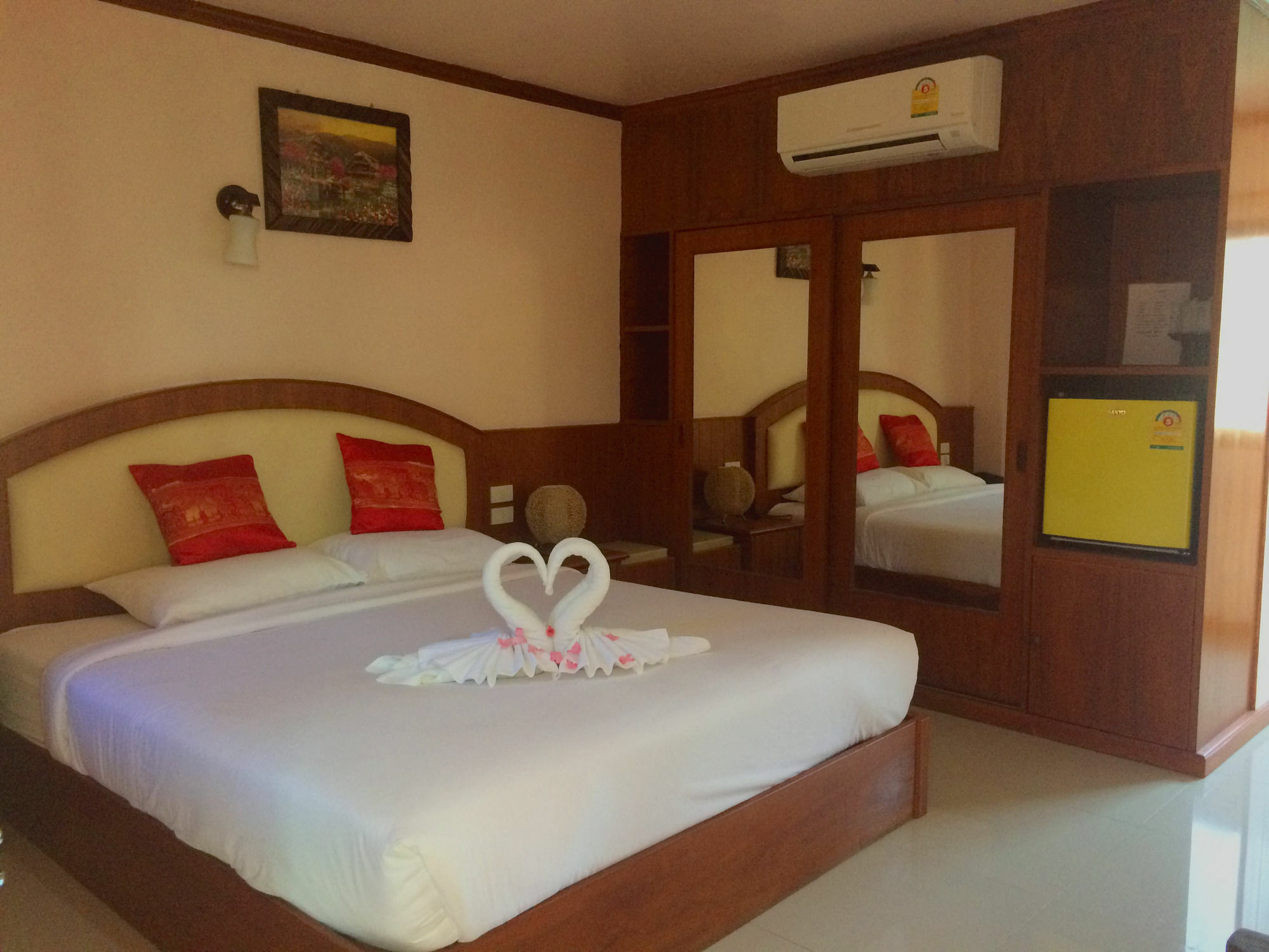 Hotel Baan Rom Mai Mae Hong Son Esterno foto